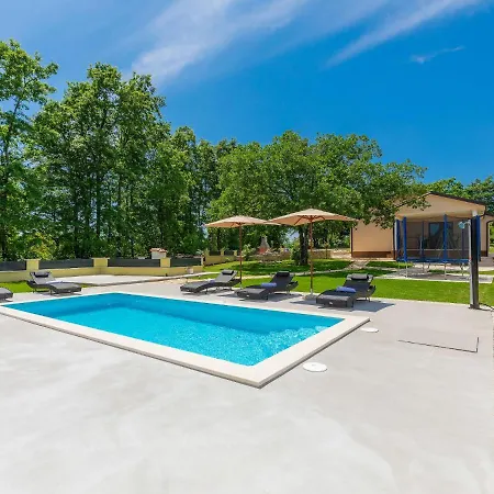 Casa vacanze Aniva By Interhome